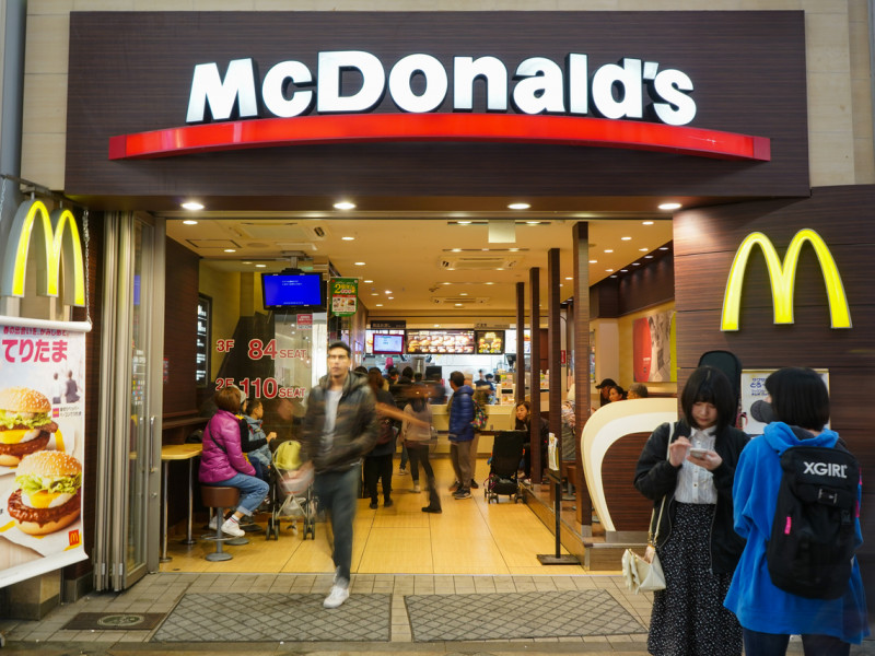 你知道麥當勞賣一個漢堡能賺多少錢嗎？或許他不只是賣漢堡的